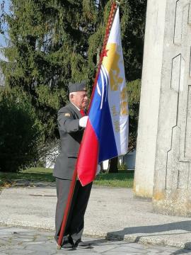 Polaganje vencev pri spomeniku, foto A Janezic (7)
